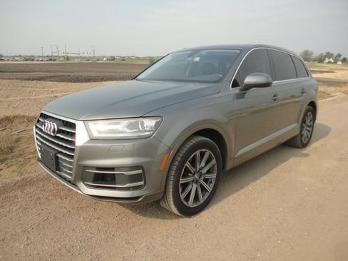 Used 2017 Audi Q7 3.0T Premium Plus w/ Premium Plus Package AWD/4WD image 1