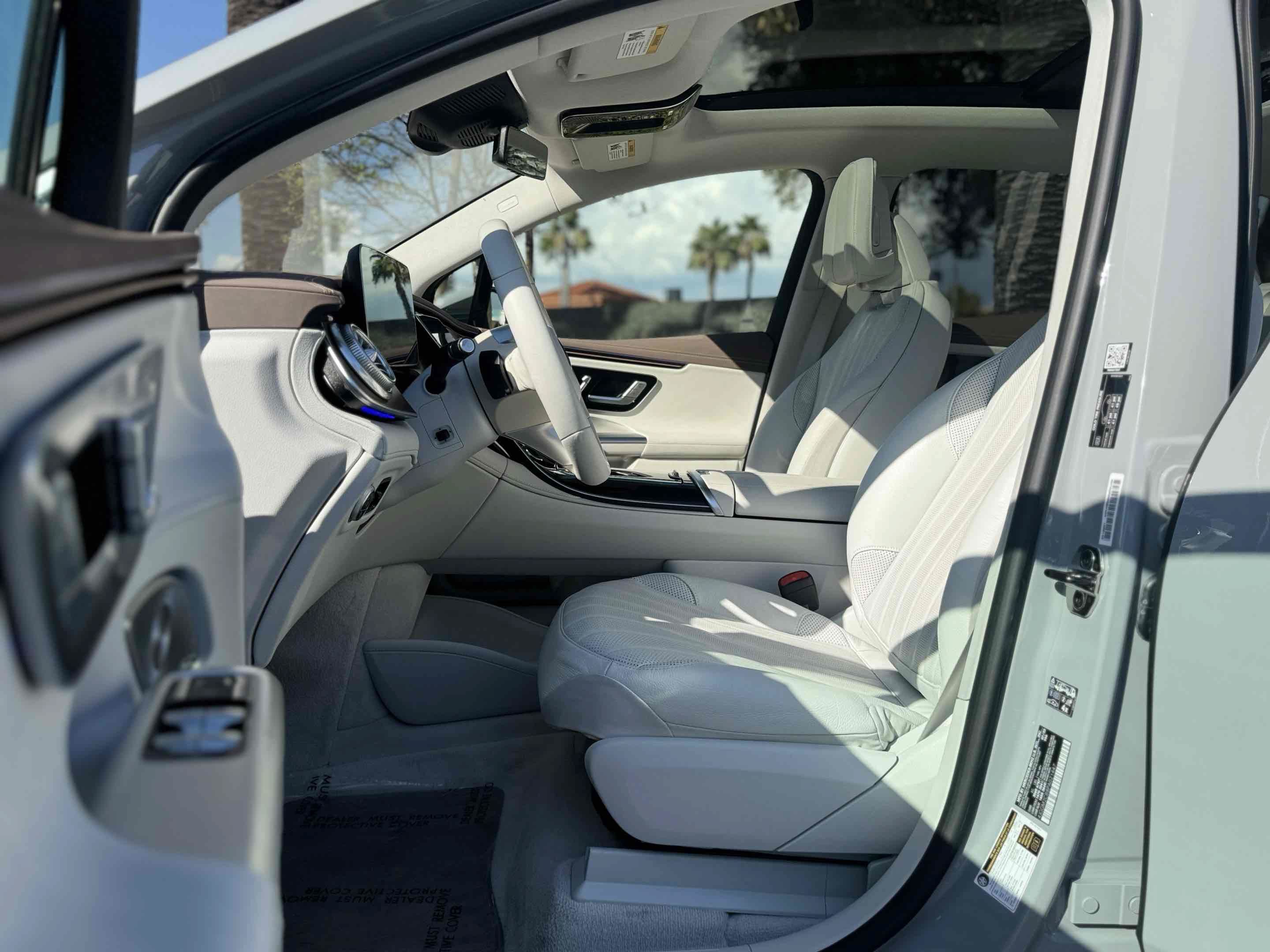 Used 2023 Mercedes-Benz EQE 500 4MATIC SUV image 6