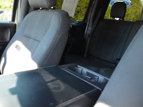 Used 2016 Ford F150 XLT w/ Equipment Group 302A Luxury AWD/4WD image 39