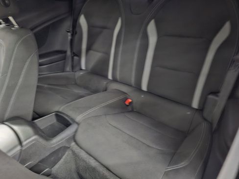 Used 2020 Chevrolet Camaro LT w/ Technology Package image 21