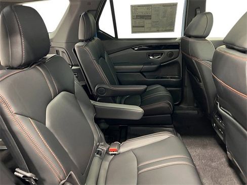 New 2025 Honda Pilot TrailSport image 38