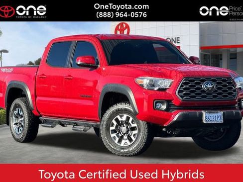 Certified 2022 Toyota Tacoma 4x4 Double Cab image 1