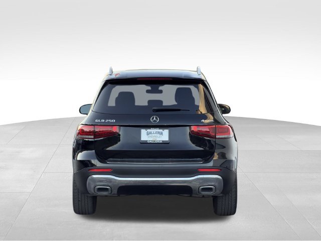 Used 2022 Mercedes-Benz GLB 250 4MATIC w/ Premium Package Lite image 8