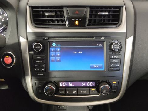 Used 2017 Nissan Altima 2.5 SV w/ Convenience Package FWD image 25