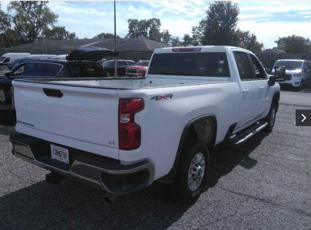Used 2025 Chevrolet Silverado 2500 LT w/ Convenience Package AWD/4WD image 3