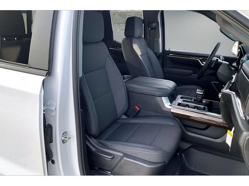 Used 2025 GMC Sierra 1500 Elevation AWD/4WD image 11