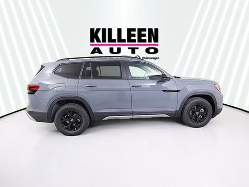 New 2026 Volkswagen Atlas Peak Edition AWD/4WD image 8