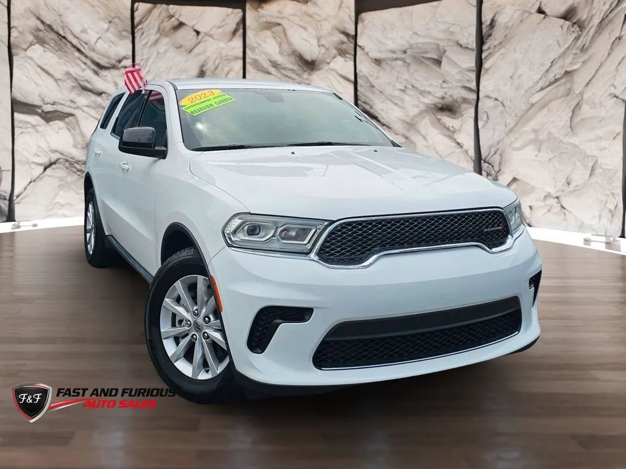 Used 2023 Dodge Durango SXT RWD image 1