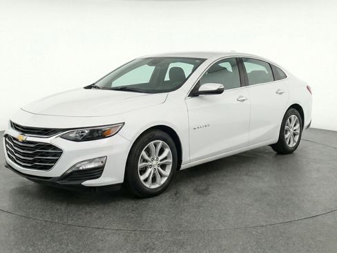 Used 2024 Chevrolet Malibu LT image 3