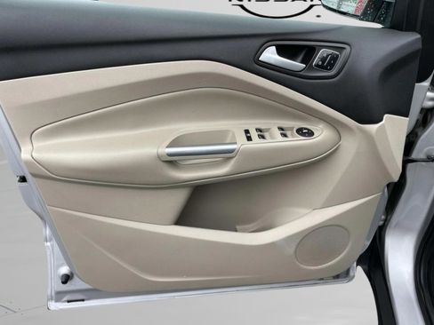 Used 2014 Ford Escape Titanium FWD image 21