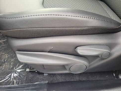 New 2026 Jeep Compass Latitude image 5