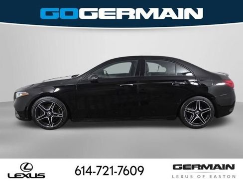 Used 2019 Mercedes-Benz A 220 4MATIC w/ AMG Line image 12