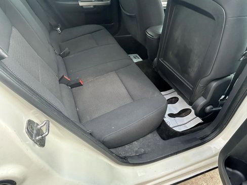 Used 2010 Chrysler Sebring Touring FWD image 11