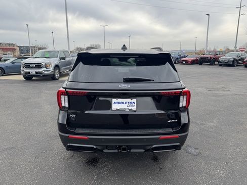 New 2026 Ford Explorer ST-Line w/ ST-Line Street Pack image 5