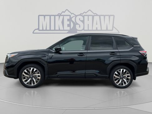 Used 2026 Subaru Forester Touring w/ Touring Hybrid Package AWD/4WD image 2
