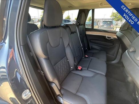 Certified 2025 Volvo XC90 B6 Plus image 34