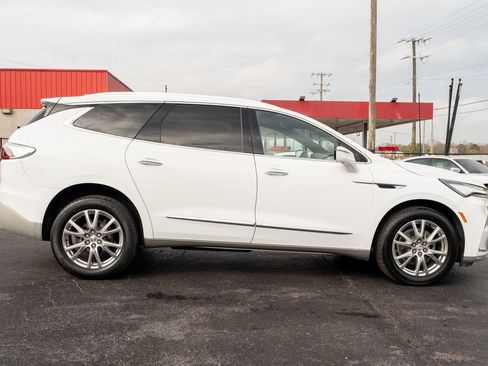 Used 2023 Buick Enclave Essence w/ Experience Buick Package image 36