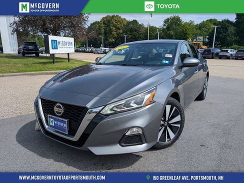Used 2022 Nissan Altima 2.5 SV AWD/4WD image 1