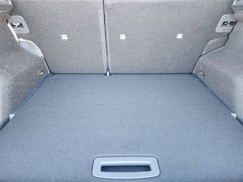 New 2025 Nissan Kicks SR image 22