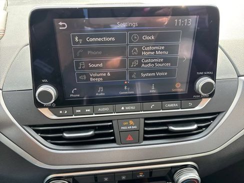 Used 2024 Nissan Altima 2.5 SR FWD image 25