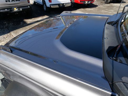 Used 2022 Ford Bronco Wildtrak image 81