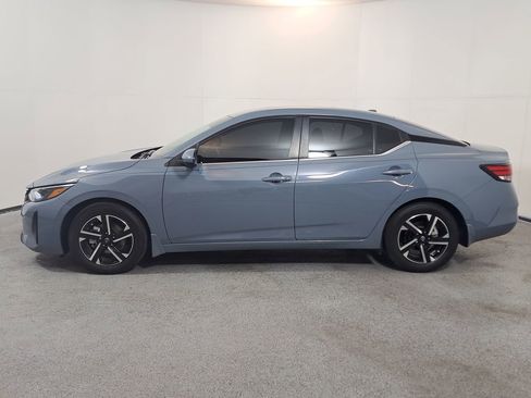 Used 2024 Nissan Sentra SV image 4