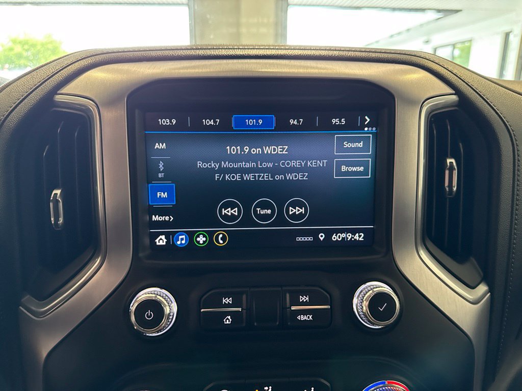 Used 2020 GMC Sierra 1500 SLE w/ X31 Off-Road Package AWD/4WD image 25