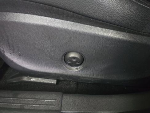 Used 2016 Mercedes-Benz GLA 250 image 18