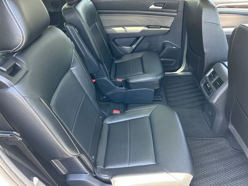 Used 2023 Volkswagen Atlas SE AWD/4WD image 10