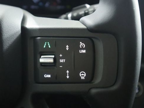 New 2025 Land Rover Defender 110 S AWD/4WD image 13
