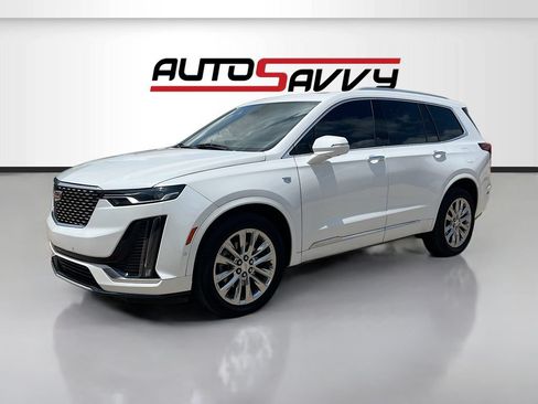 Used 2023 Cadillac XT6 Premium Luxury w/ Technology Package AWD/4WD image 3
