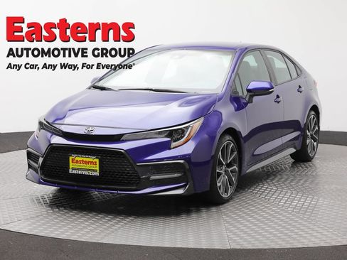 Used 2022 Toyota Corolla SE FWD image 1