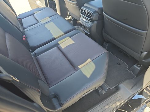 Certified 2025 Honda Ridgeline Black Edition image 11