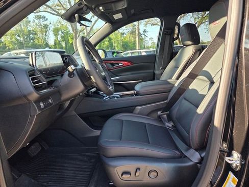 New 2026 Chevrolet Traverse Z71 w/ Driver Confidence Package image 14