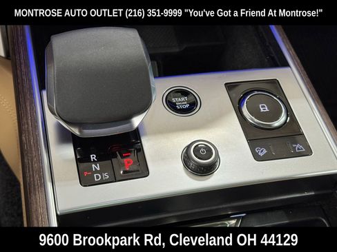 Used 2022 Land Rover Range Rover Long Wheelbase SE image 23