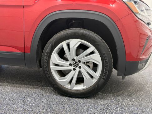 Used 2023 Volkswagen Atlas SE w/ Panoramic Sunroof Package FWD image 14