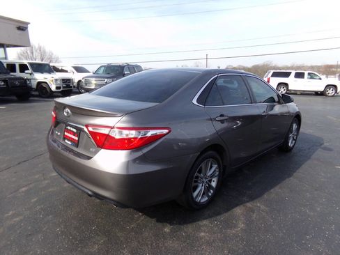Used 2016 Toyota Camry SE image 43