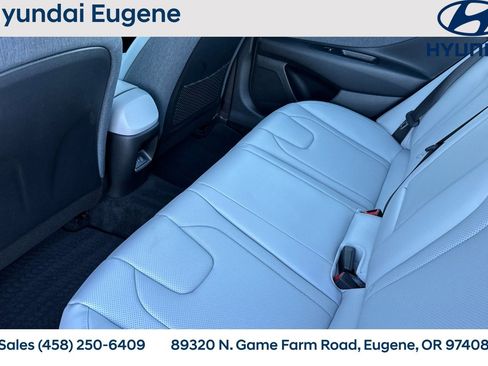 Used 2025 Hyundai Elantra Limited w/ Cargo Package image 15