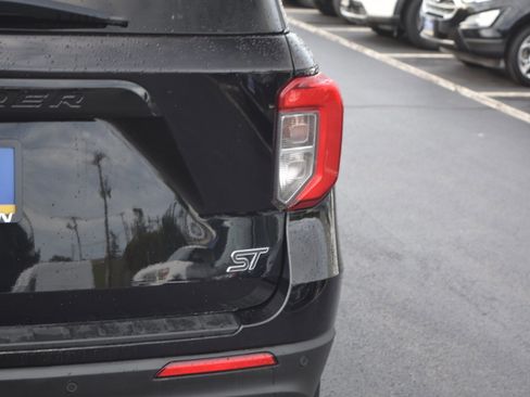 Certified 2022 Ford Explorer ST w/ Equipment Group 401A image 6