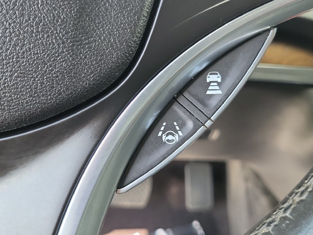 Used 2020 Acura MDX w/ Technology Package AWD/4WD image 36