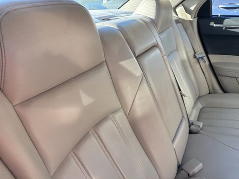 Used 2006 Chrysler 300 C image 31