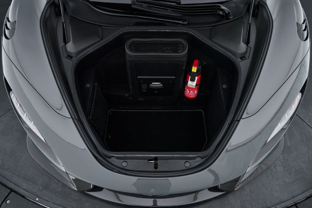 Used 2021 McLaren 765LT RWD image 33