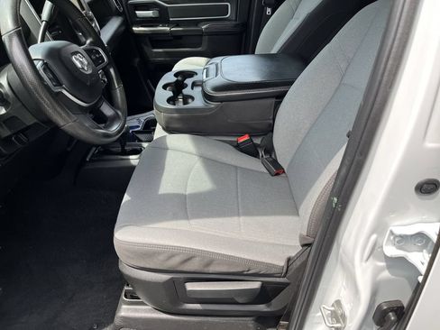 Used 2024 RAM 3500 SLT w/ Quick Order Package 2YG SLT AWD/4WD image 10