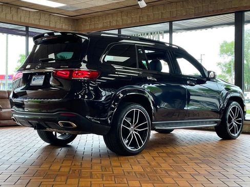 Used 2023 Mercedes-Benz GLS 580 4MATIC image 15