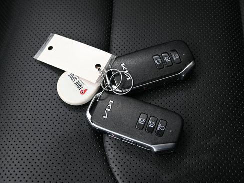 Used 2024 Kia EV6 Wind w/ Wind Technology Package image 24