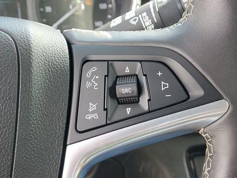 Used 2021 Buick Encore Preferred FWD image 15