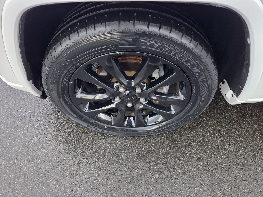 Used 2019 Jeep Grand Cherokee Altitude RWD image 13