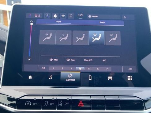 New 2026 Jeep Compass Latitude image 32