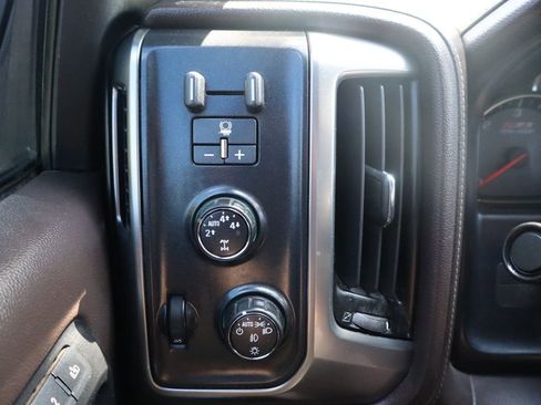 Used 2014 Chevrolet Silverado 1500 LTZ Z71 w/ LTZ Plus Package AWD/4WD image 28
