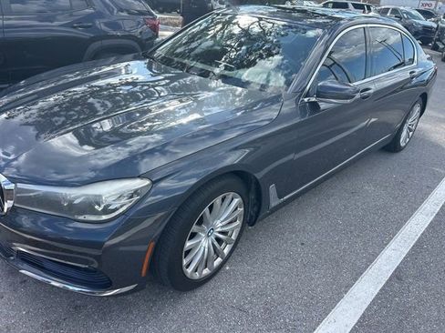 Used 2016 BMW 740i image 2